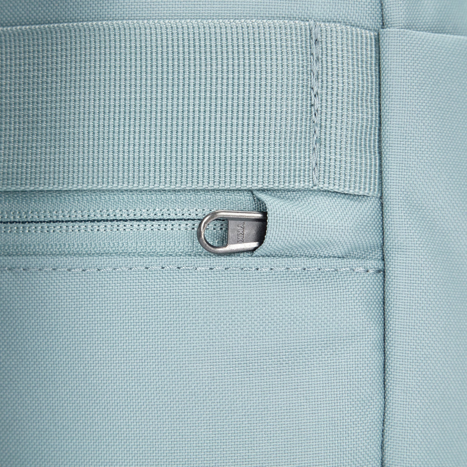 Product image of Pacsafe® GO 15L 防盜背囊