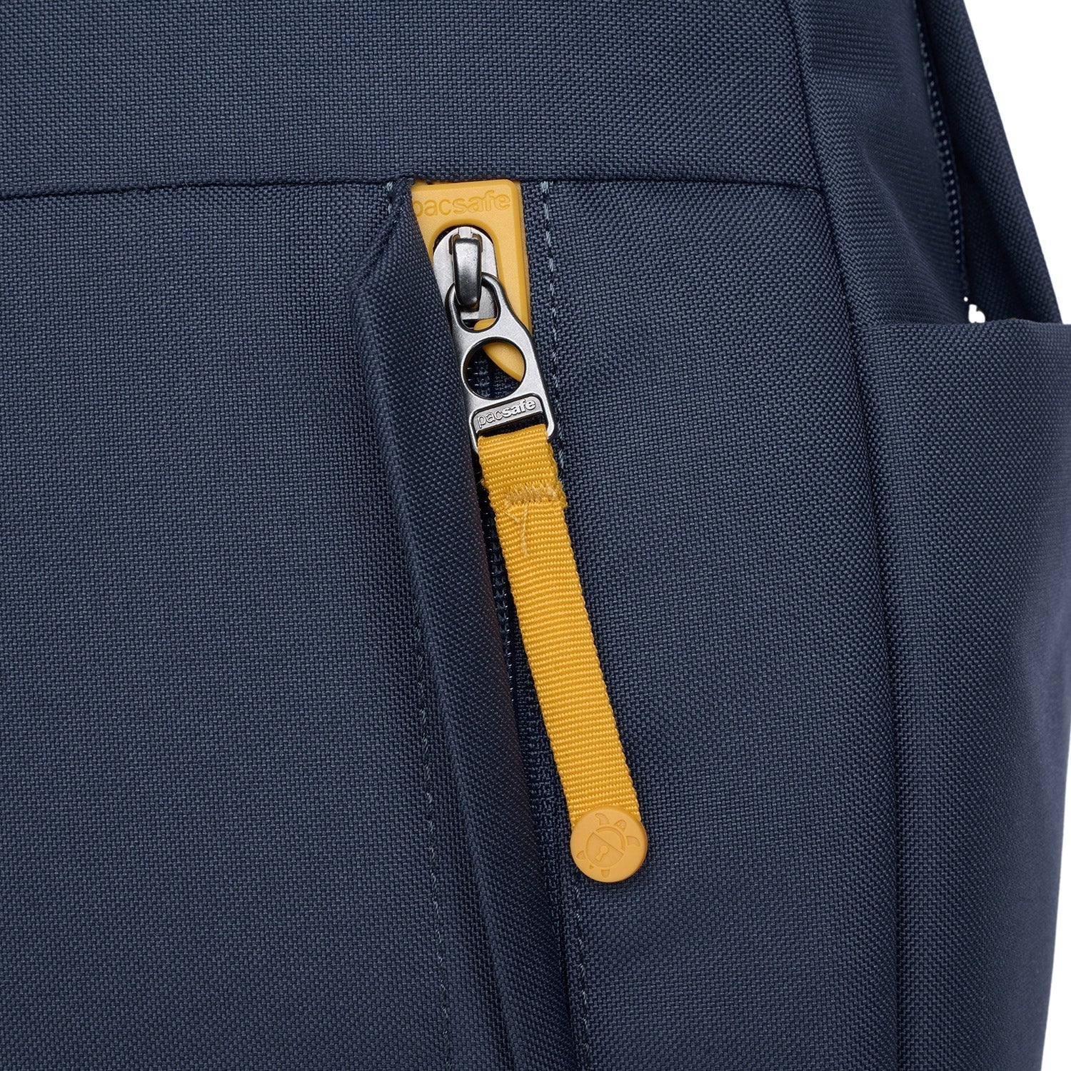 Product image of Pacsafe® GO 15L 防盜背囊