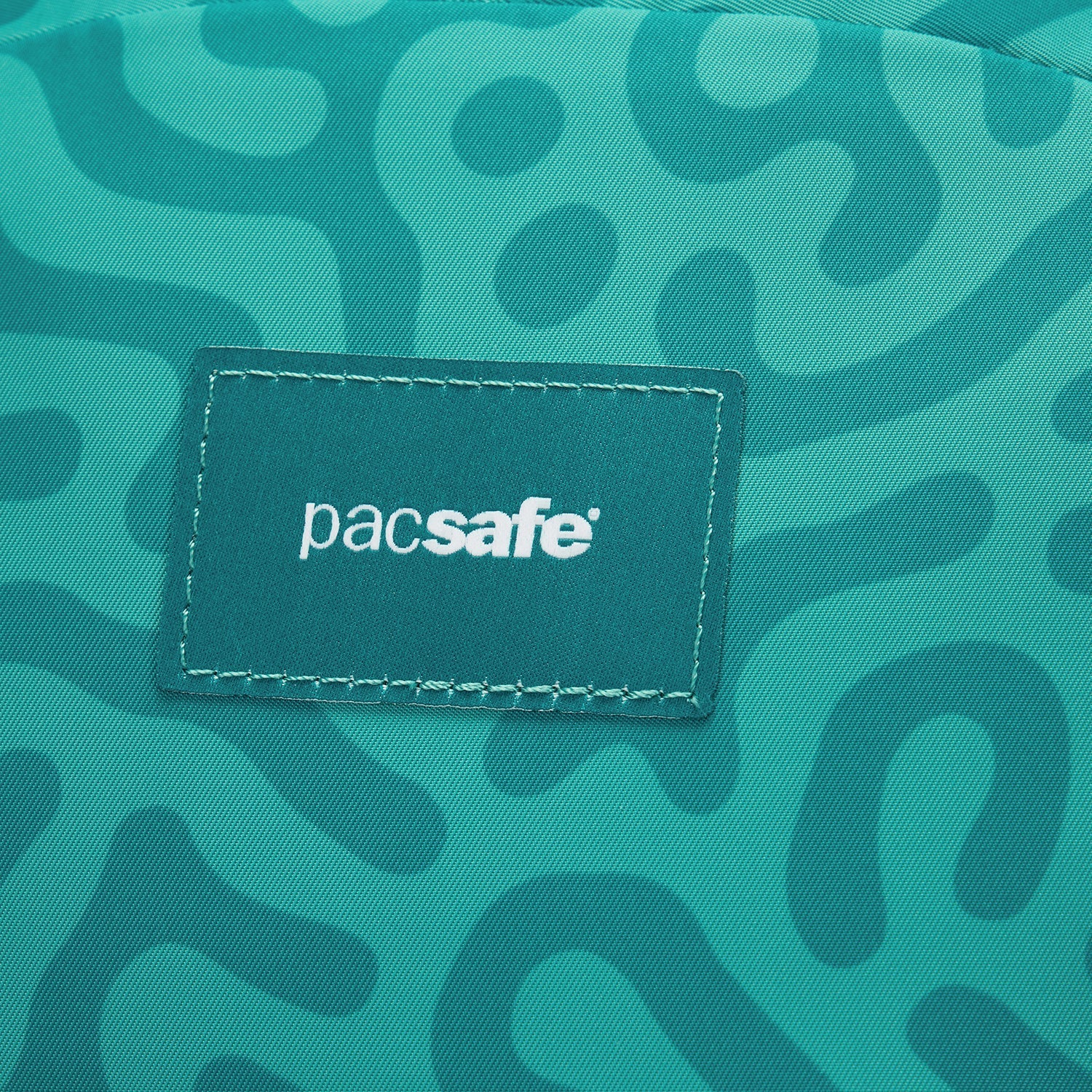 Product image of Pacsafe® GO 15L 防盜背囊