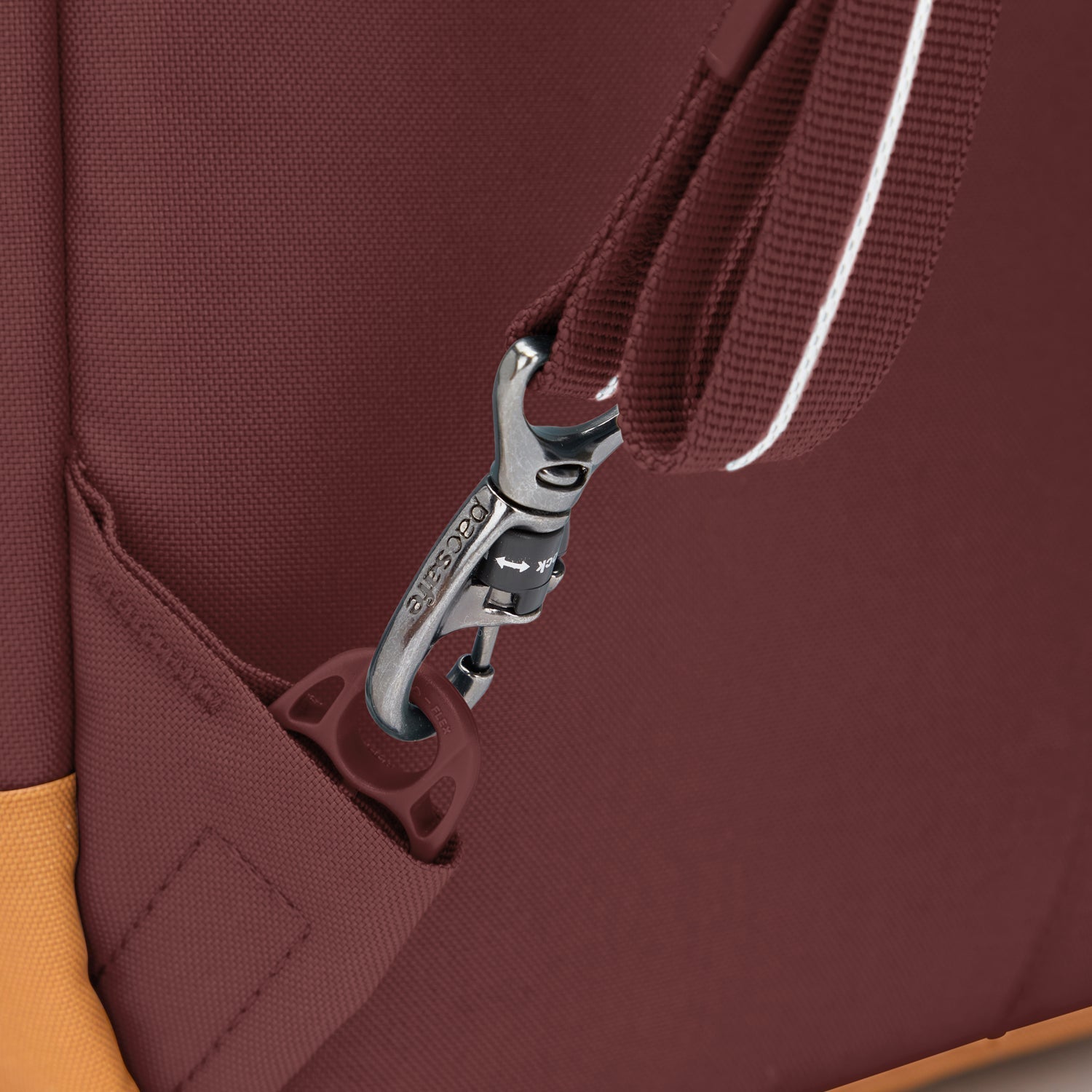 Product image of Pacsafe® GO 25L 防盜背囊