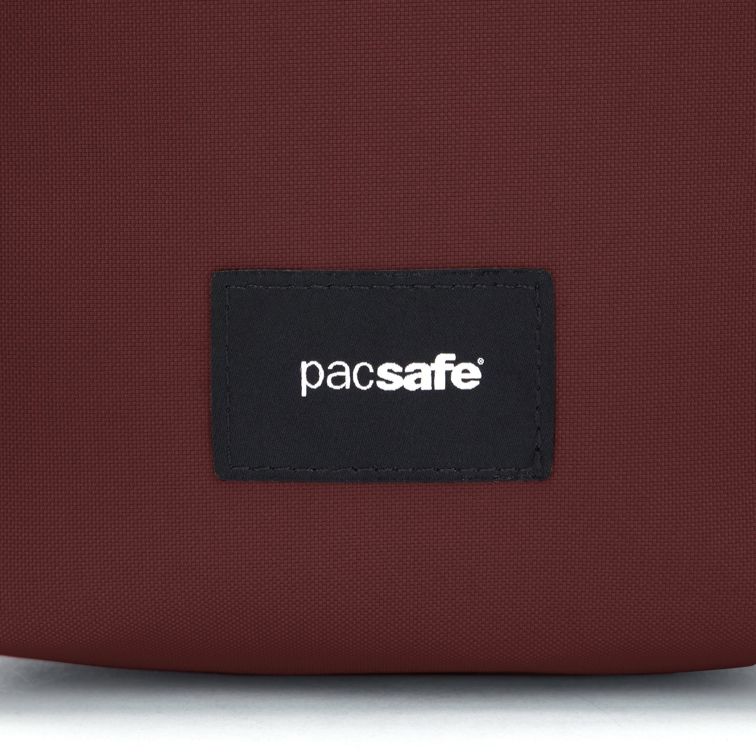 Product image of Pacsafe® GO 遊樂防盜斜孭袋