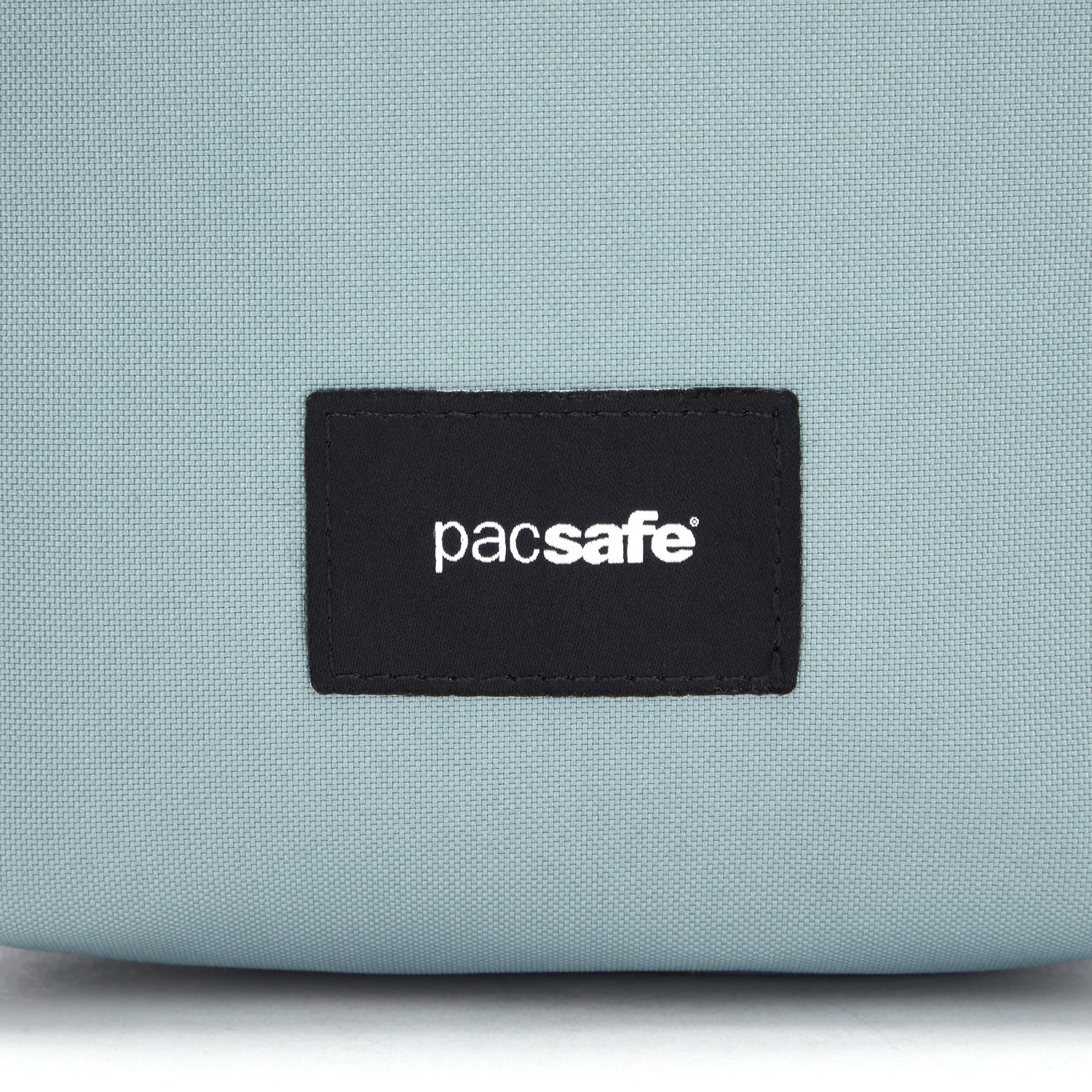 Product image of Pacsafe® GO 遊樂防盜斜孭袋
