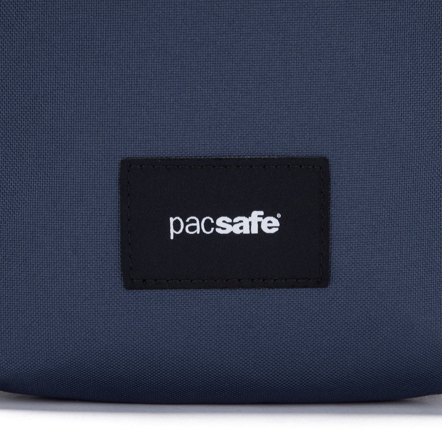 Product image of Pacsafe® GO 遊樂防盜斜孭袋