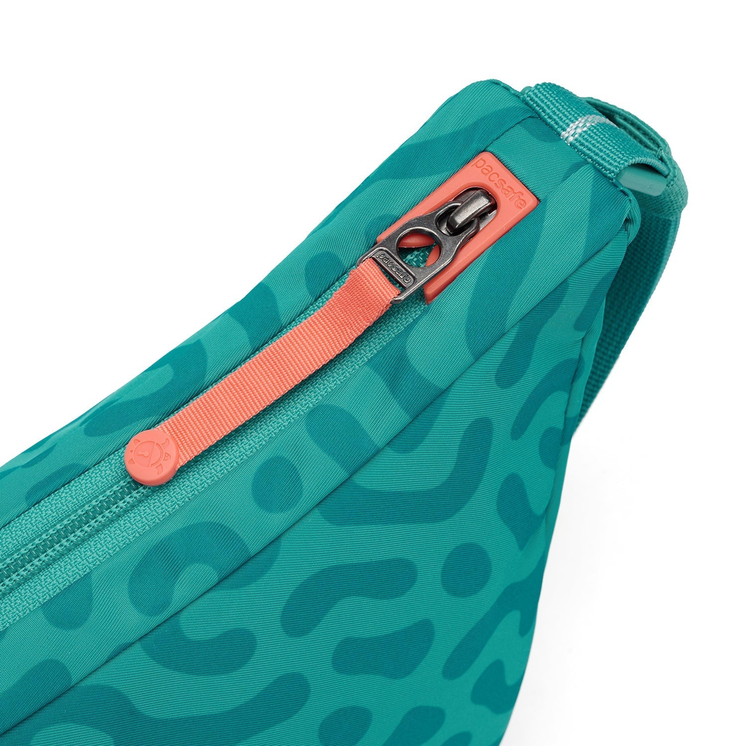 Product image of Pacsafe® GO 月亮形防盜斜孭袋