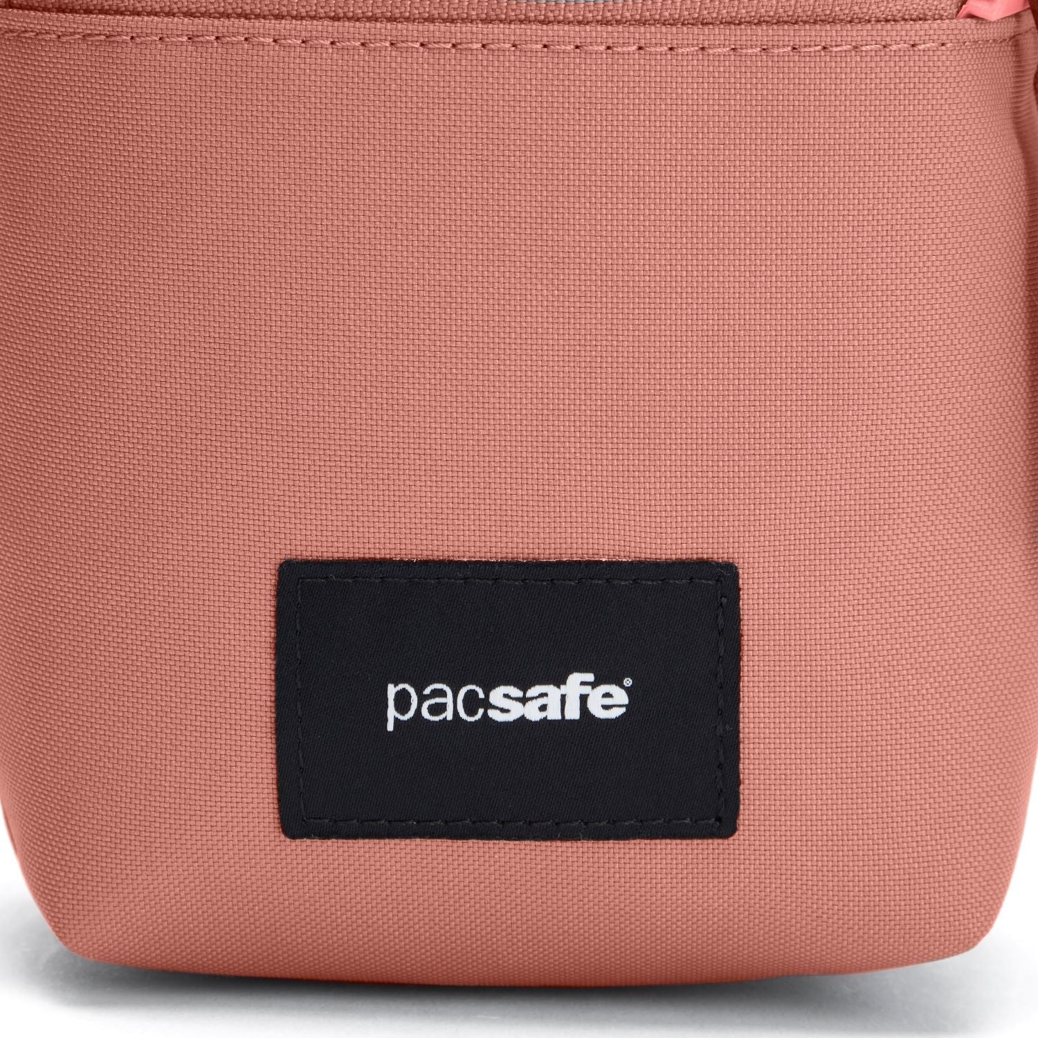 Product image of Pacsafe® GO 迷你防盜斜孭袋