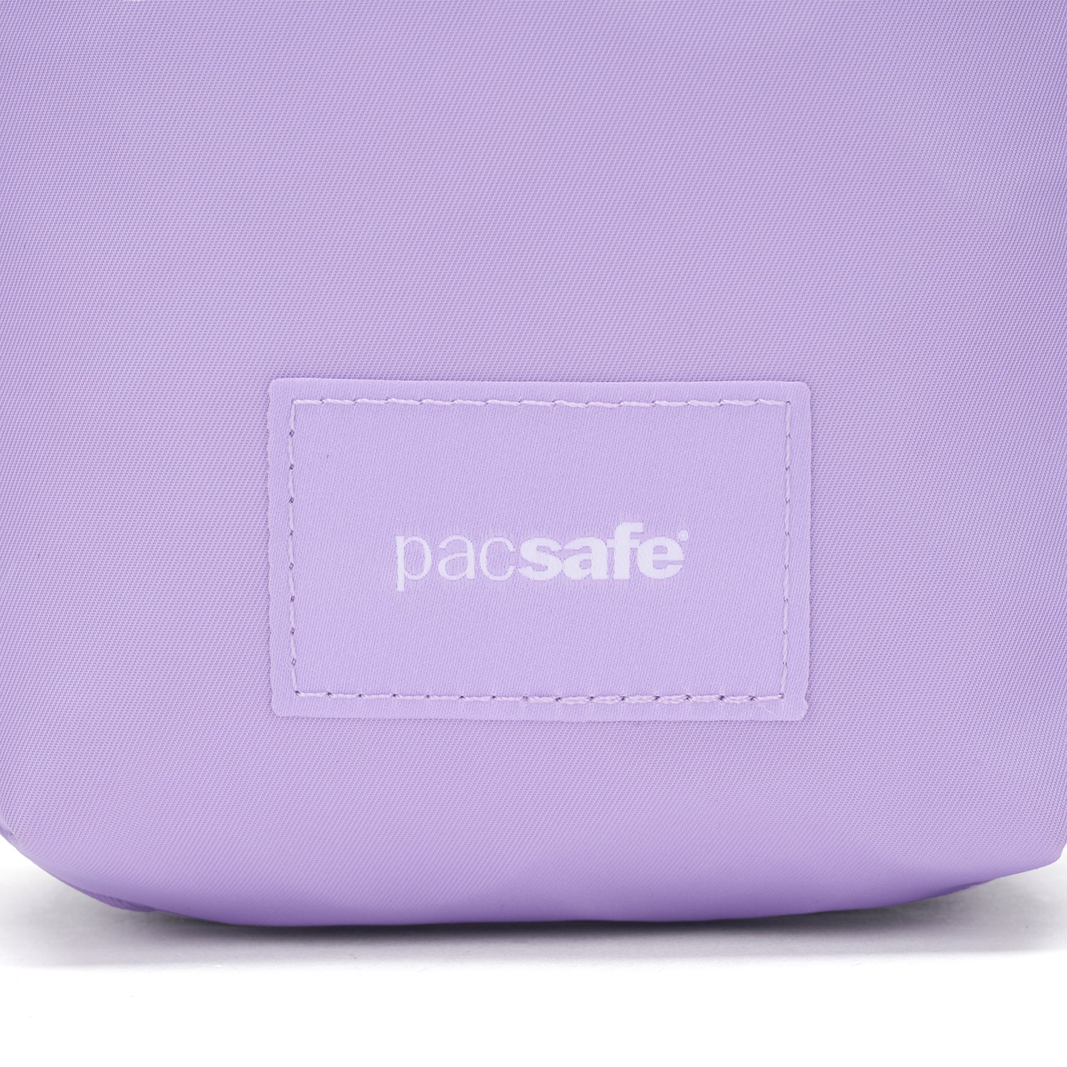 Product image of Pacsafe® GO 迷你防盜斜孭袋