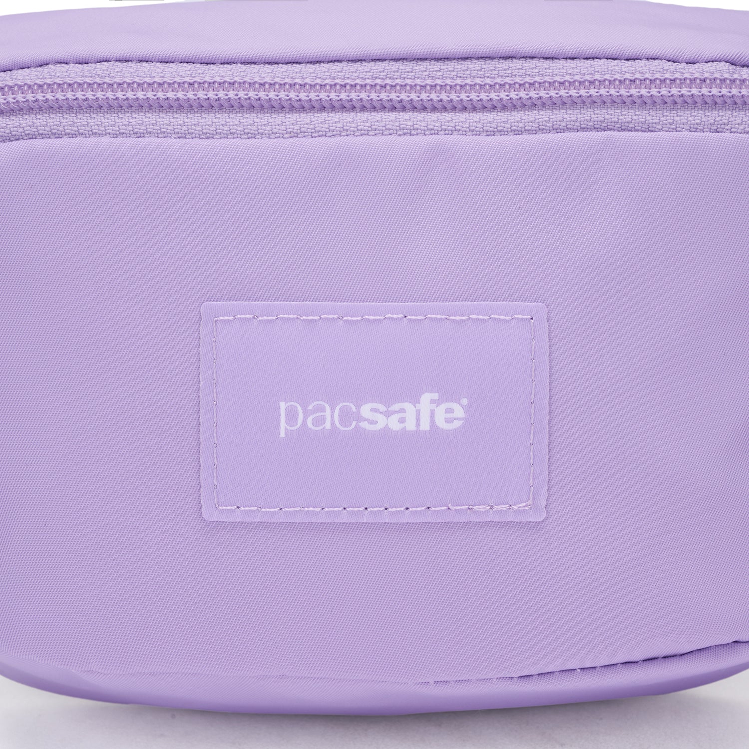 Product image of Pacsafe® GO 迷你防盜斜孭胸袋