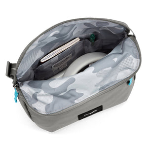 Product image of Pacsafe® GO 馬鞍形防盜斜孭袋