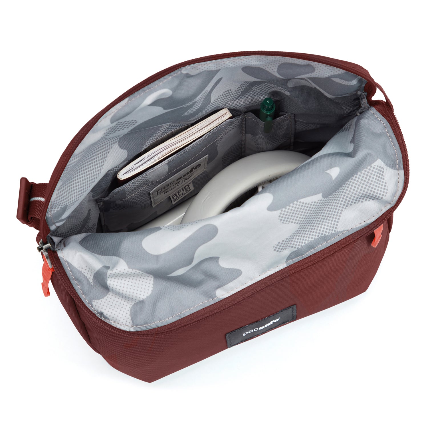 Product image of Pacsafe® GO 馬鞍形防盜斜孭袋