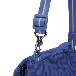 Product image of Pacsafe® GO 馬鞍形防盜斜孭袋