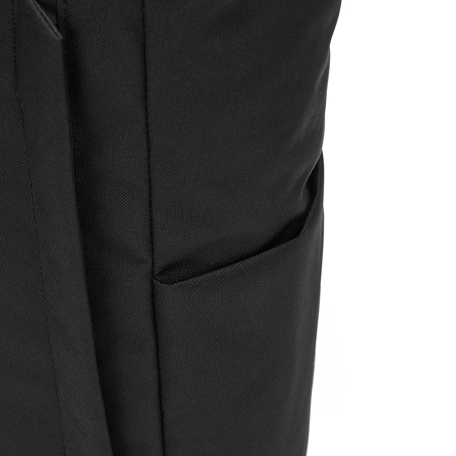 Product image of Pacsafe® GO 防盜手提背囊