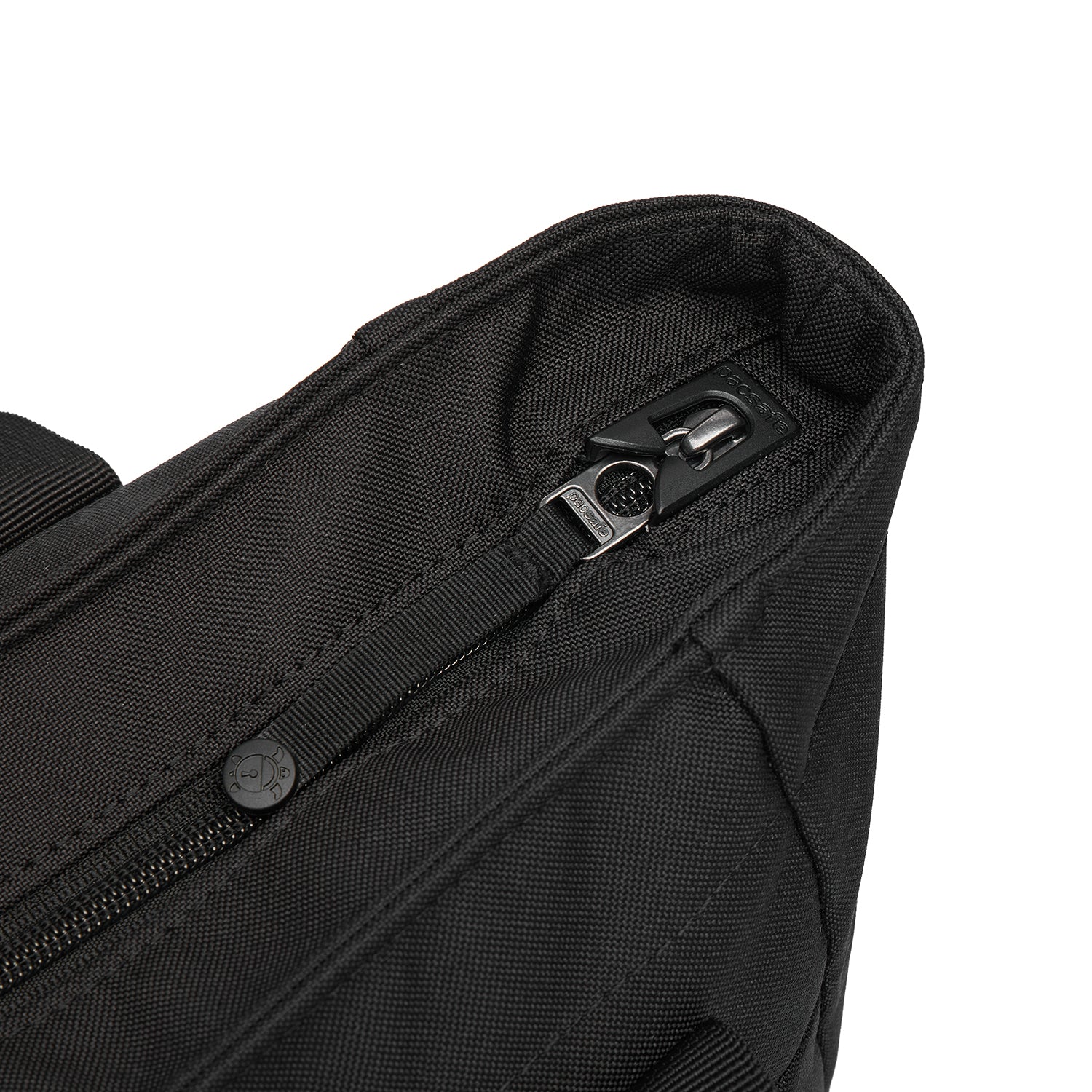 Product image of Pacsafe® GO 防盜手提背囊