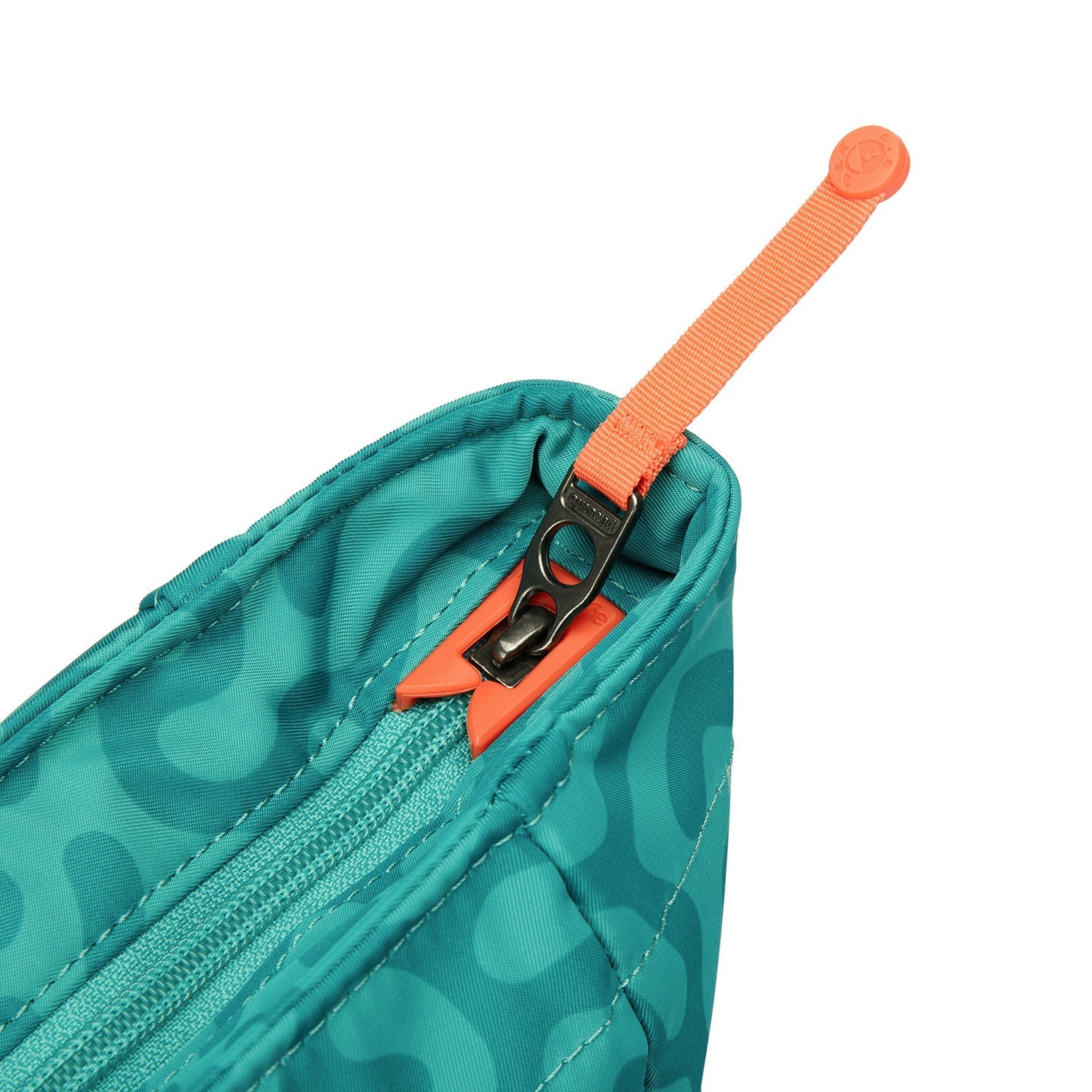 Product image of Pacsafe® GO 防盜手提背囊