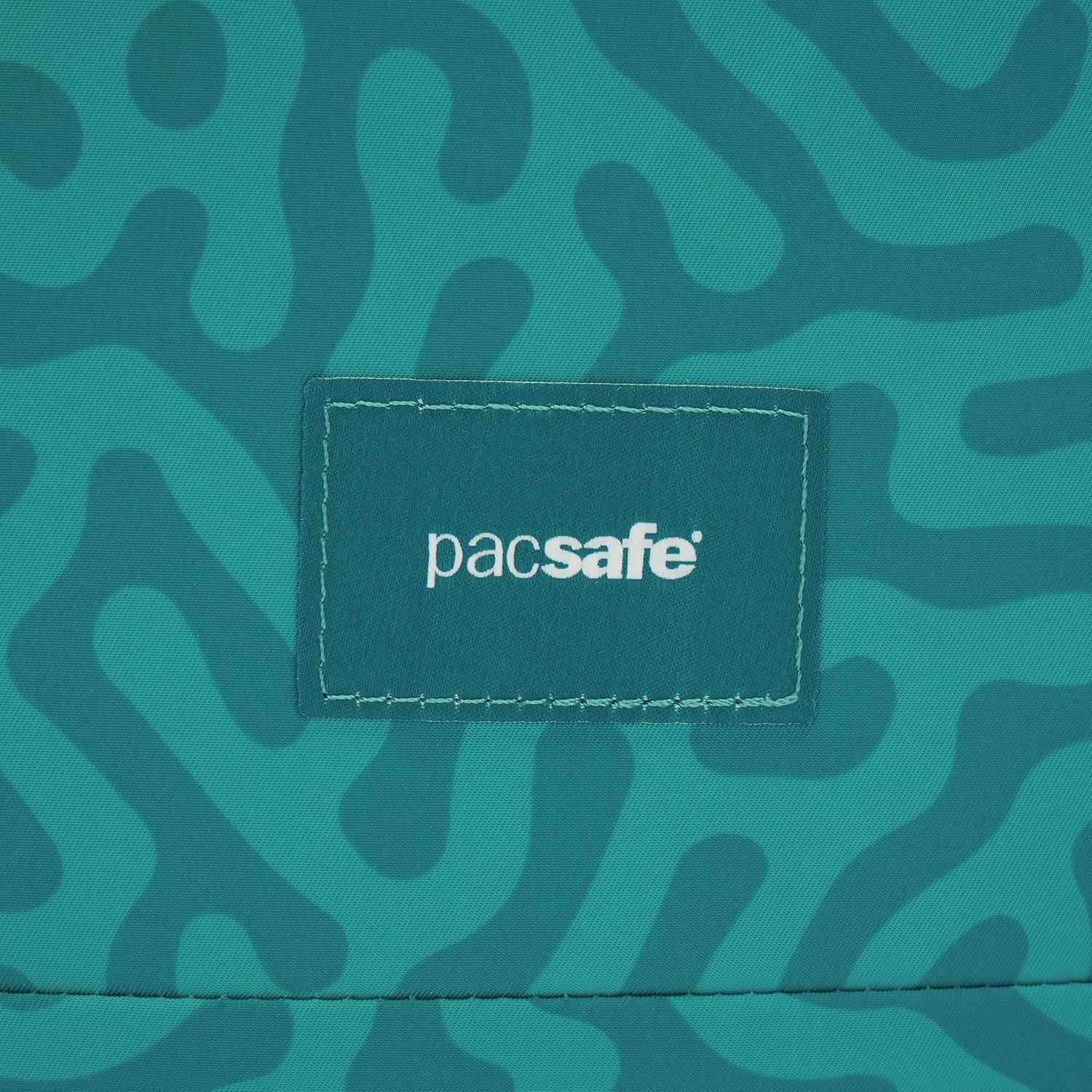 Product image of Pacsafe® GO 防盜手提背囊
