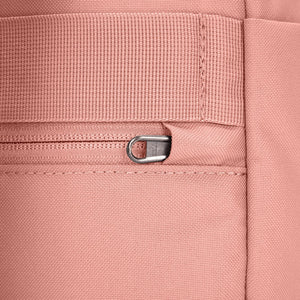 Product image of Pacsafe® GO 15L 防盜背囊