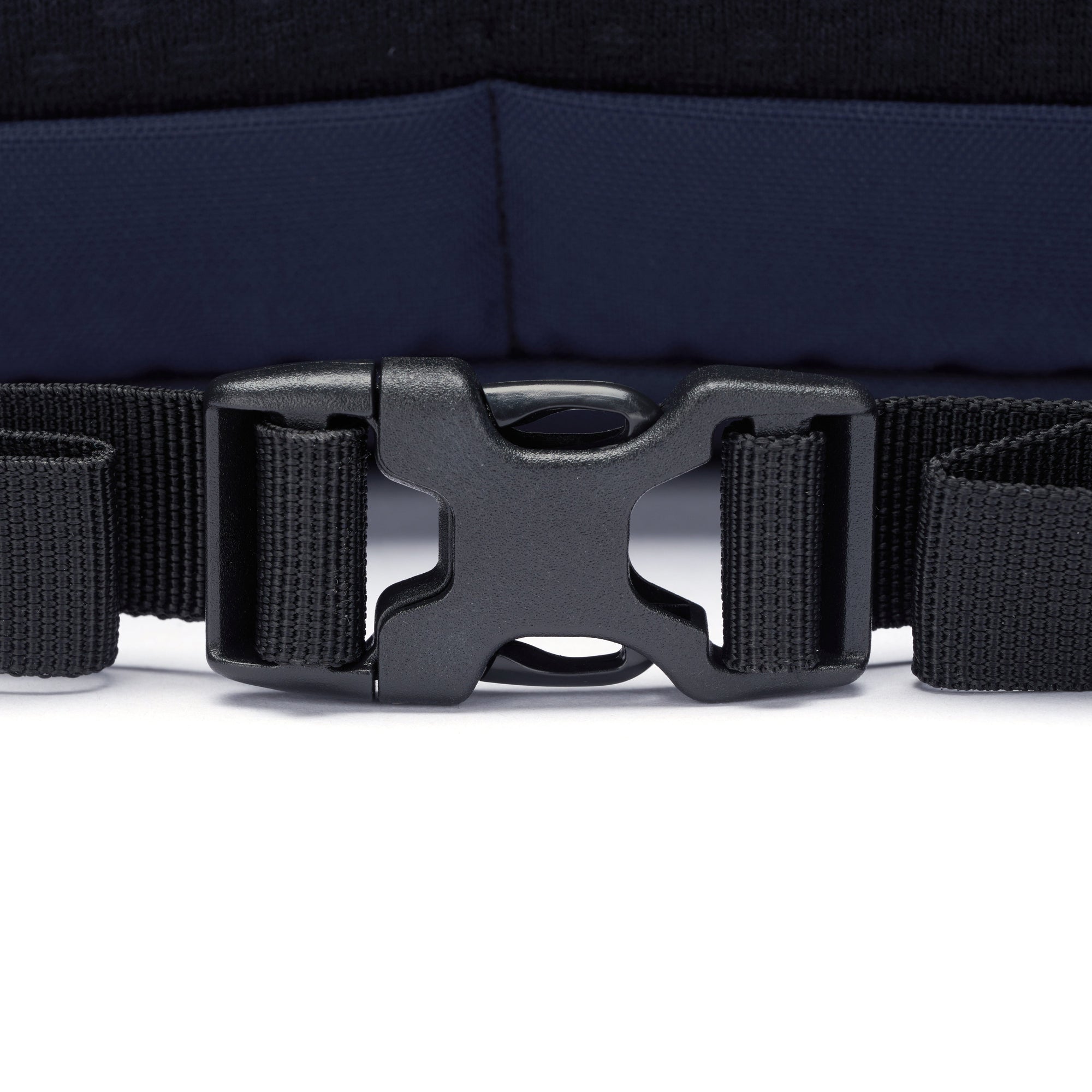 Product image of Pacsafe® V 16L 多功能防盜背囊