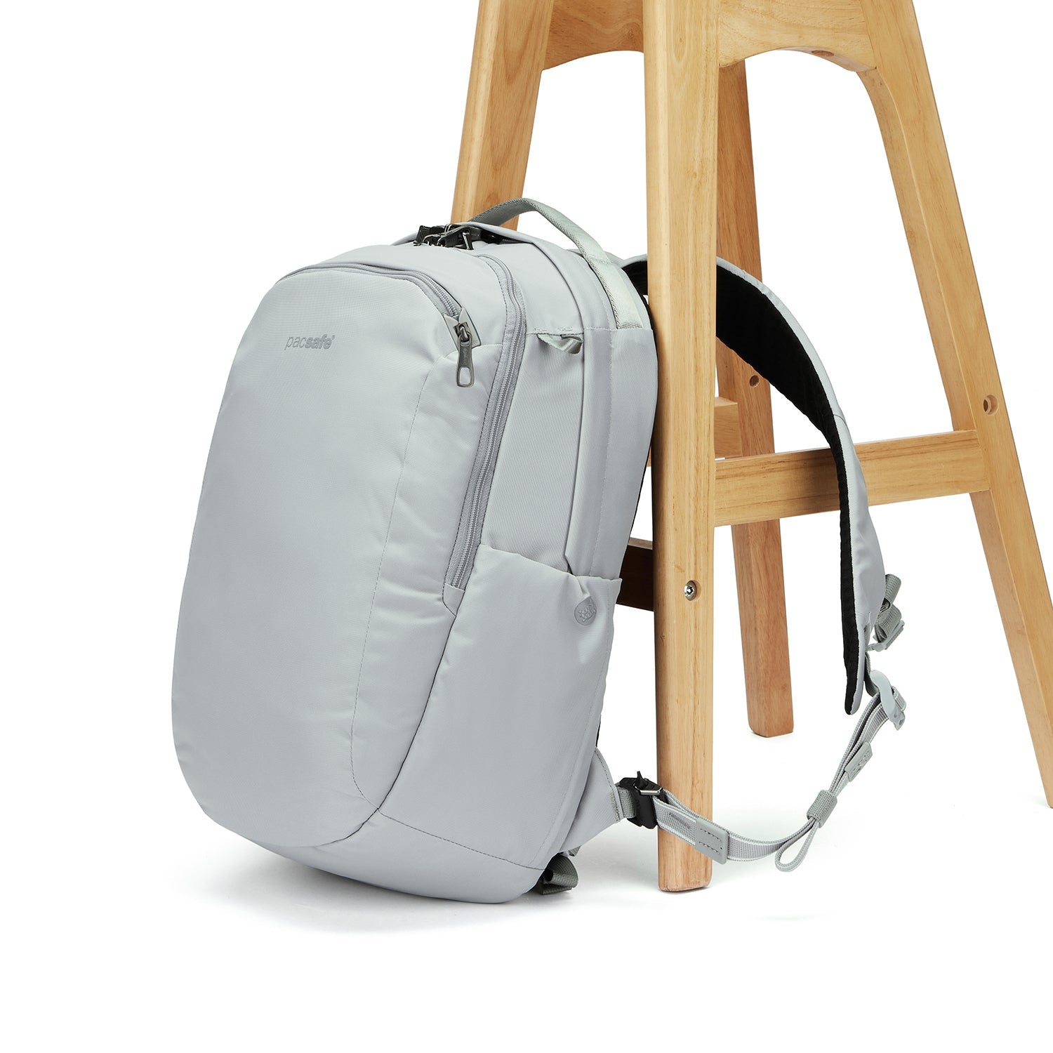 Product image of Pacsafe® V 26L 旅行防盜背囊