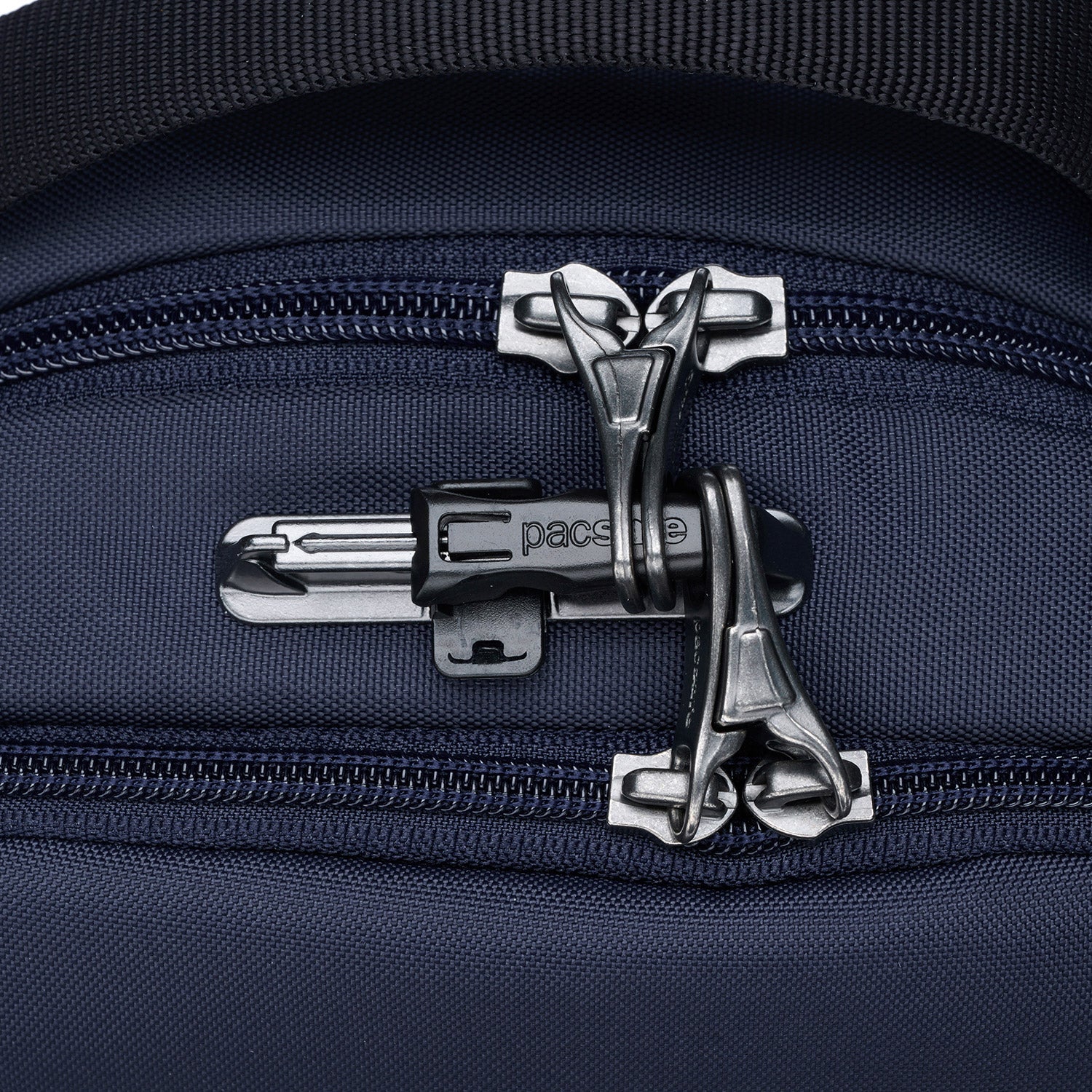 Product image of Pacsafe® V 旅行防盜斜孭袋