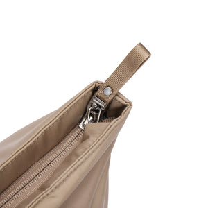 Product image of Pacsafe® W 防盜多用途手提袋