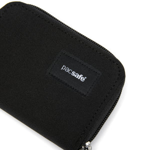 Product image of Pacsafe® RFIDsafe® RFID 屏蔽咭片銀包