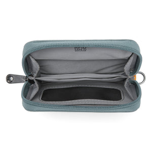 Product image of Pacsafe® RFIDsafe® RFID 屏蔽咭片銀包