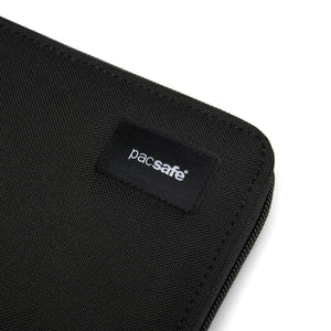 Product image of Pacsafe® RFIDsafe™ RFID 屏蔽長銀包