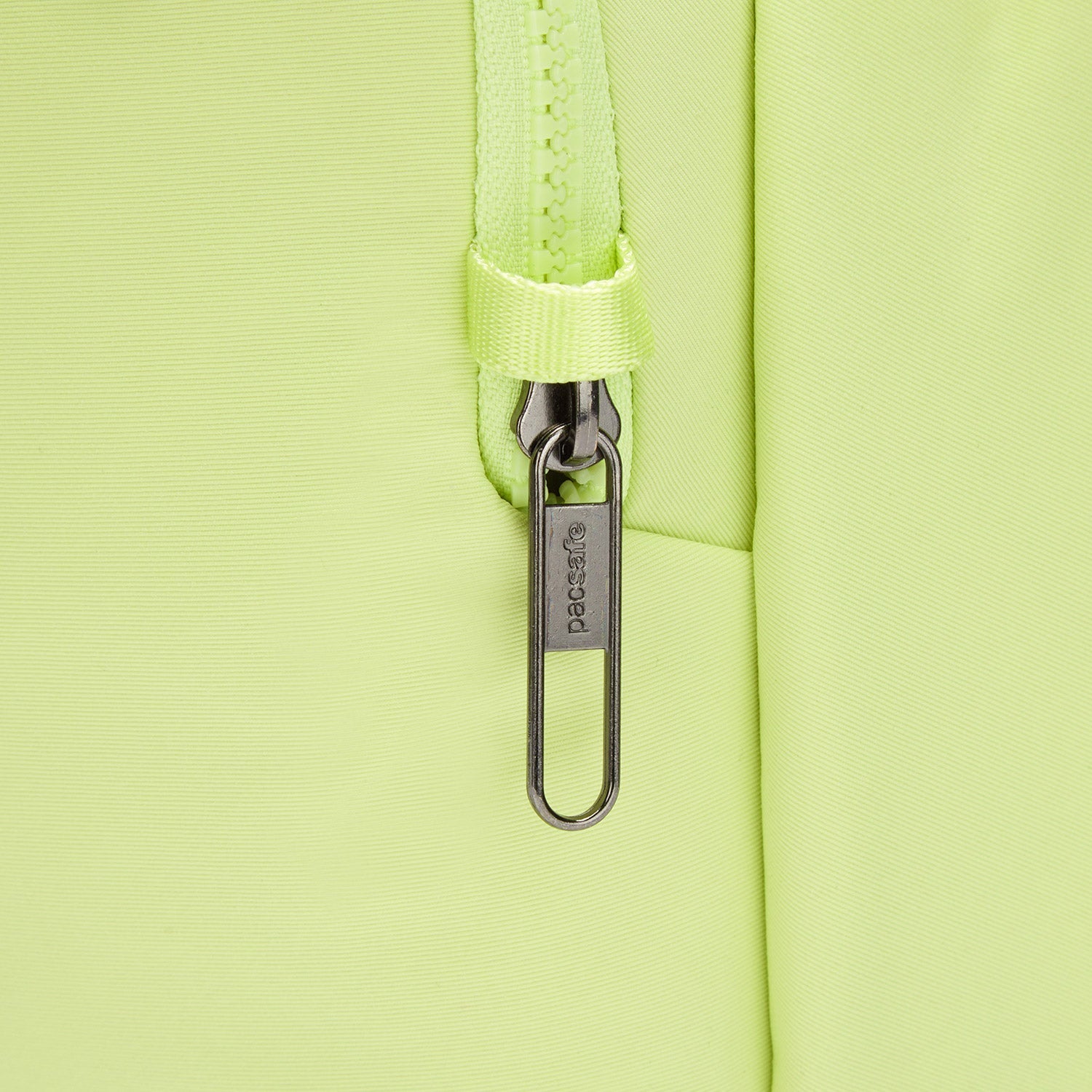 Product image of Pacsafe® CX 防盜背囊