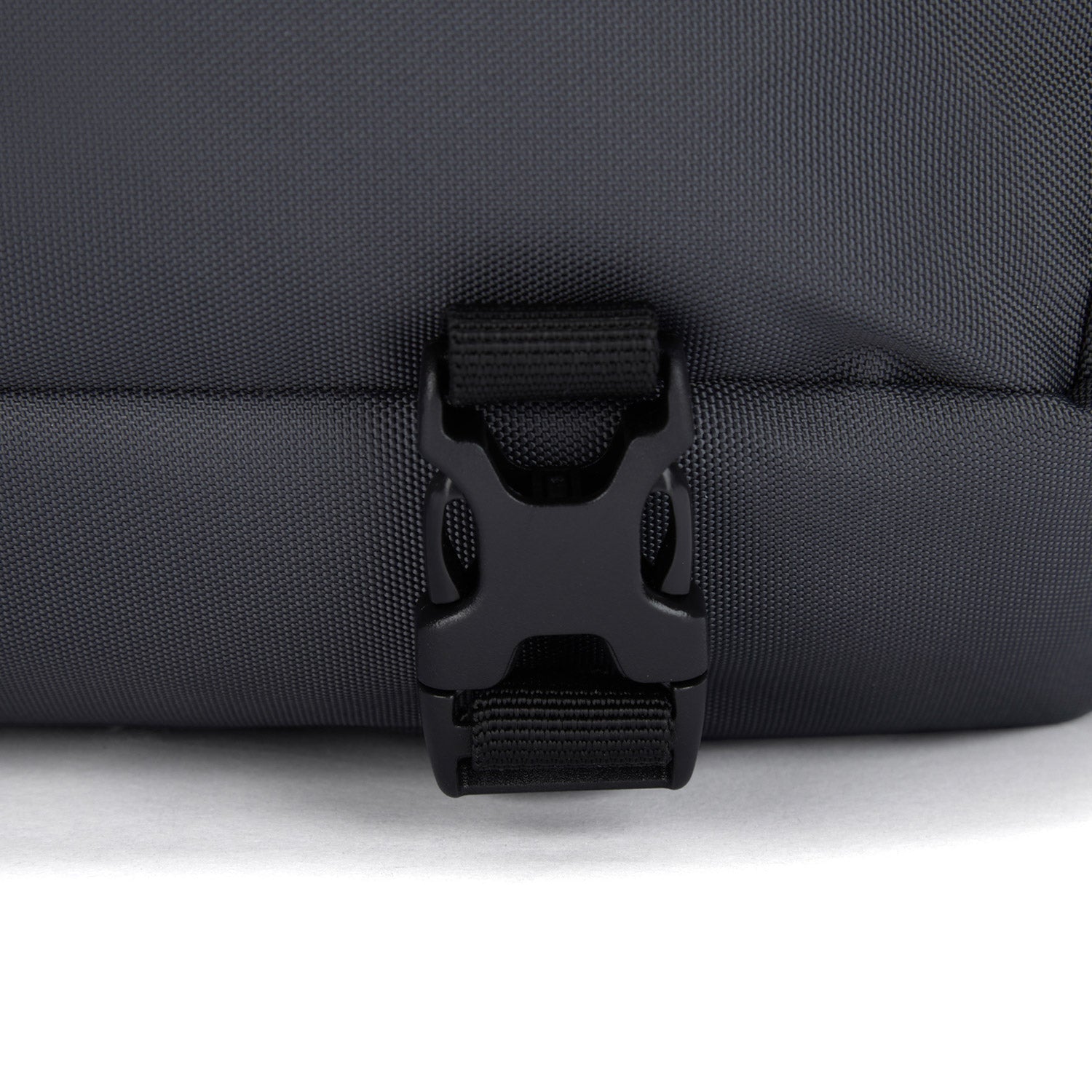 Product image of Pacsafe® EXP 12