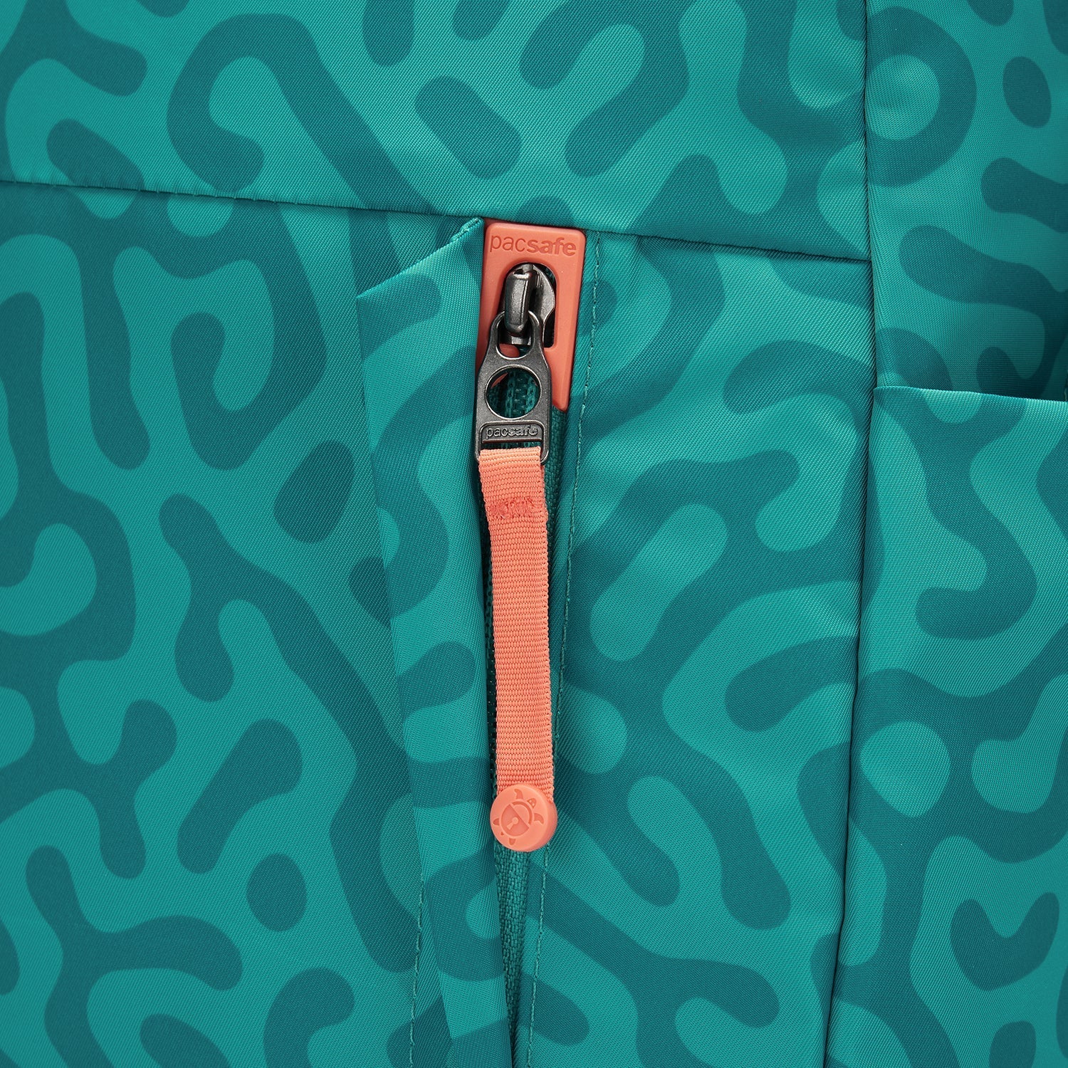 Product image of Pacsafe® GO 15L 防盜背囊