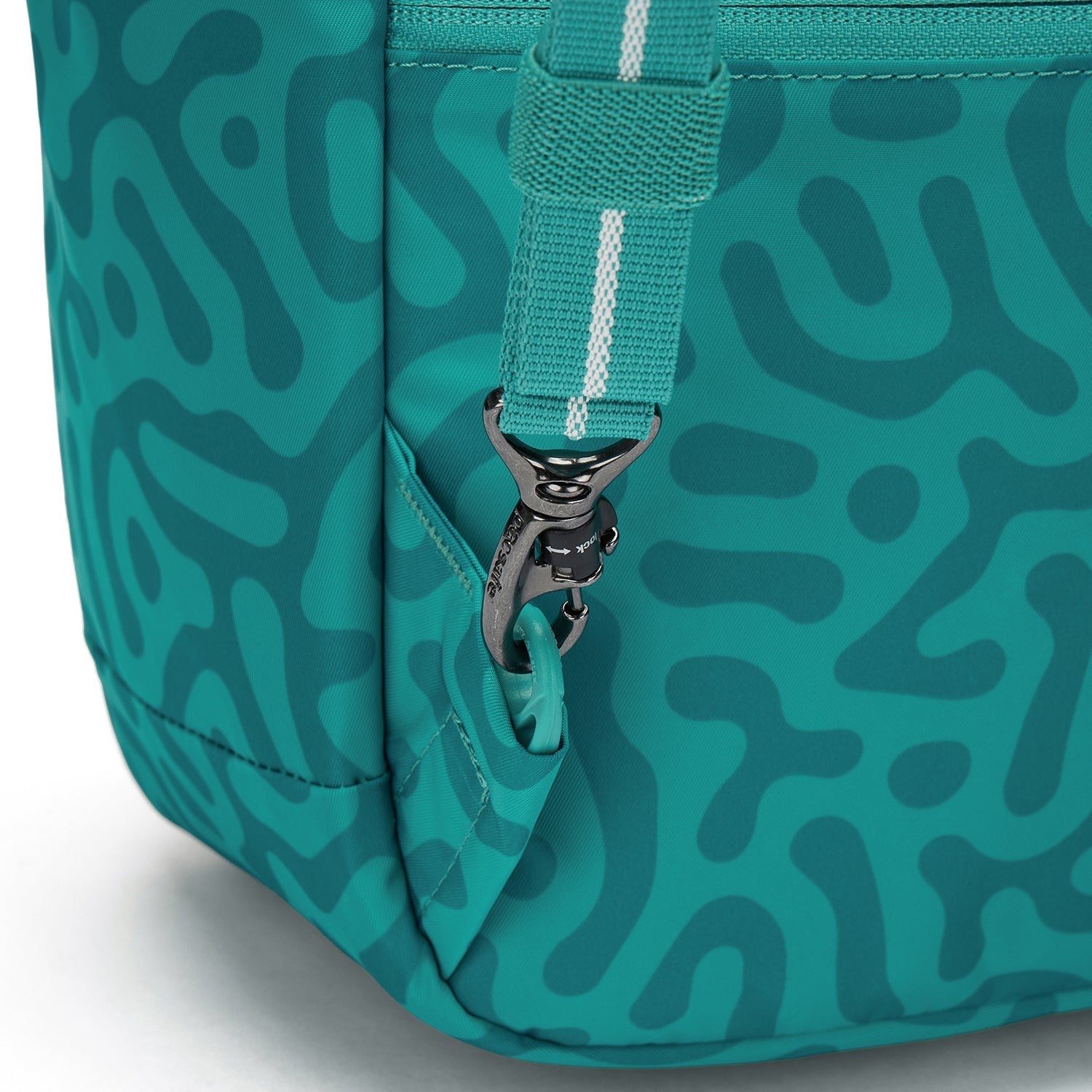 Product image of Pacsafe® GO 15L 防盜背囊