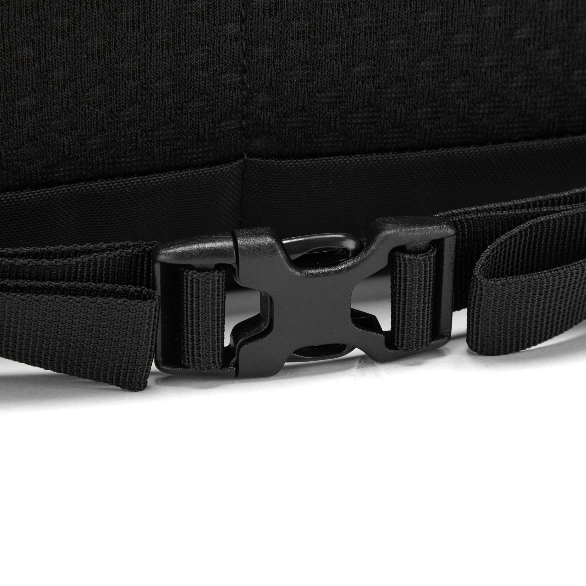 Product image of Pacsafe® V 16L 多功能防盜背囊