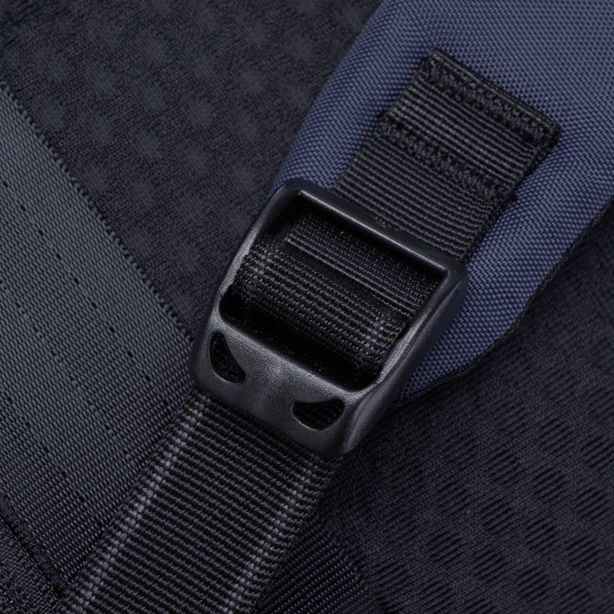 Product image of Pacsafe® V 16L 多功能防盜背囊