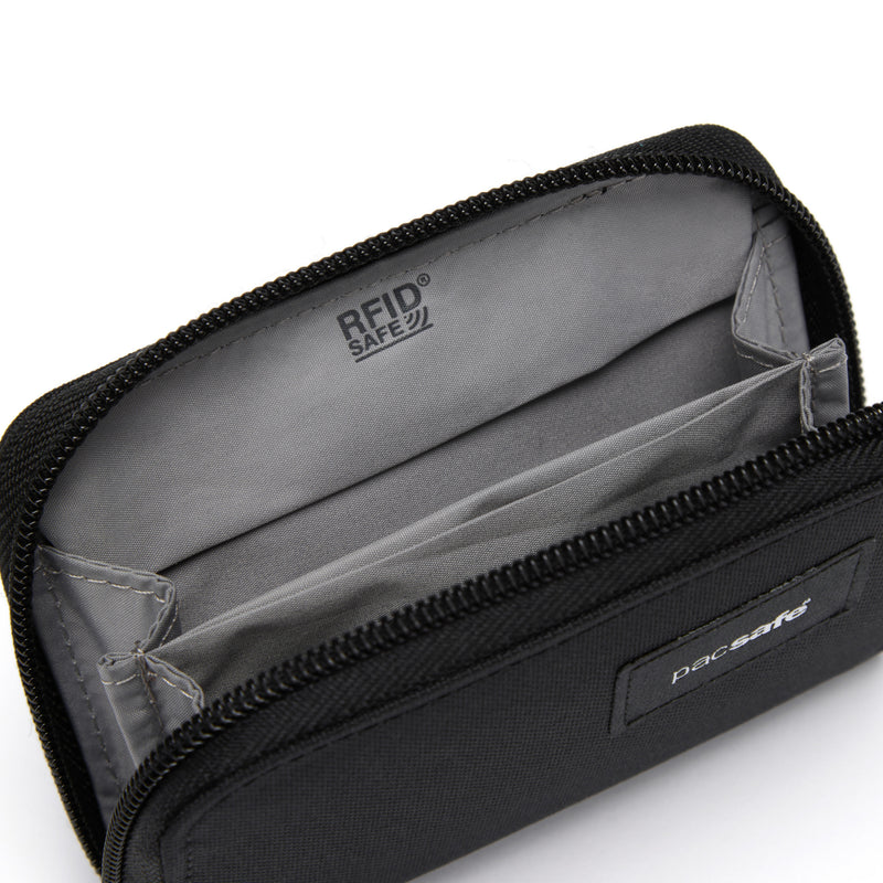 Pacsafe® RFIDsafe™ RFID blocking card wallet, Jet Black