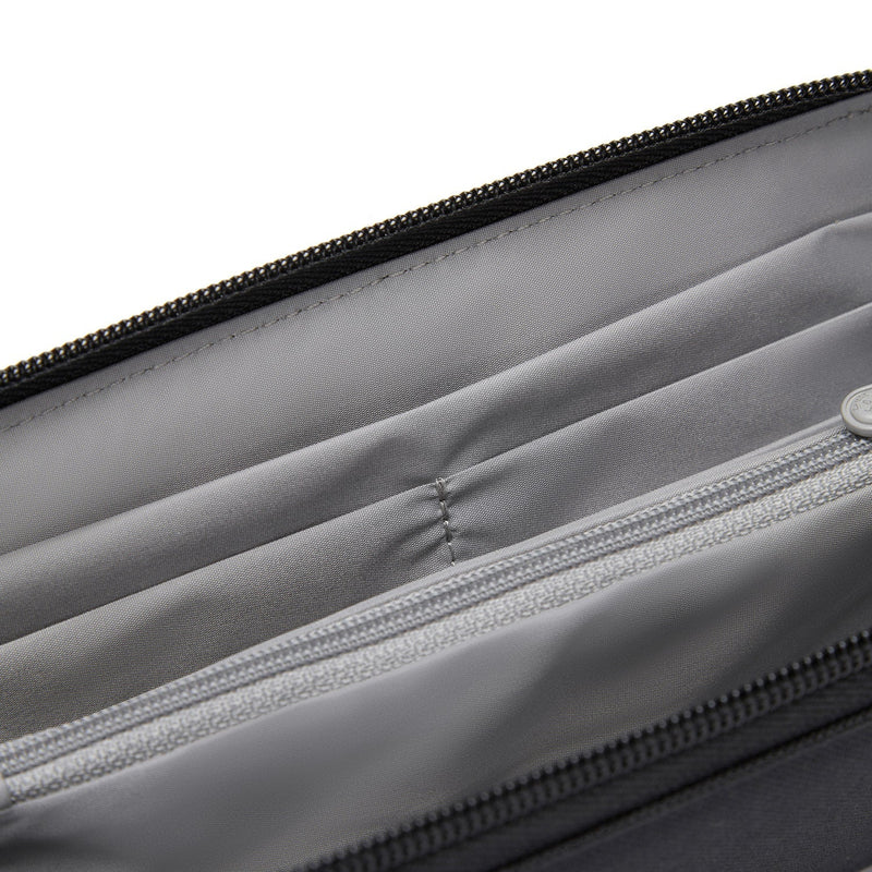 Pacsafe® RFIDsafe™ RFID blocking continental wallet, Jet Black
