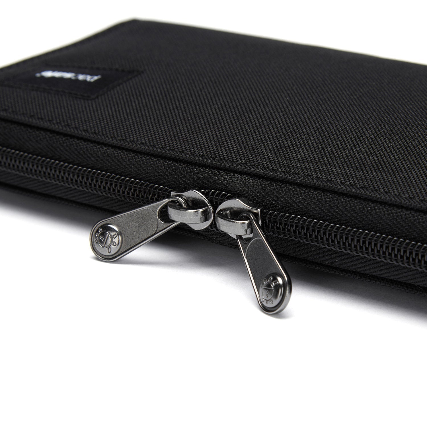 Product image of Pacsafe® RFIDsafe™ RFID blocking continental wallet