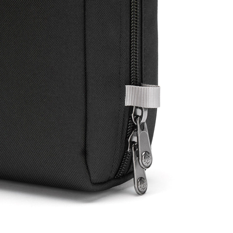 Pacsafe® RFIDsafe™ RFID blocking gear pouch, Jet Black