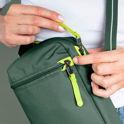 Pacsafe® GO anti-theft festival crossbody (lifestyle)