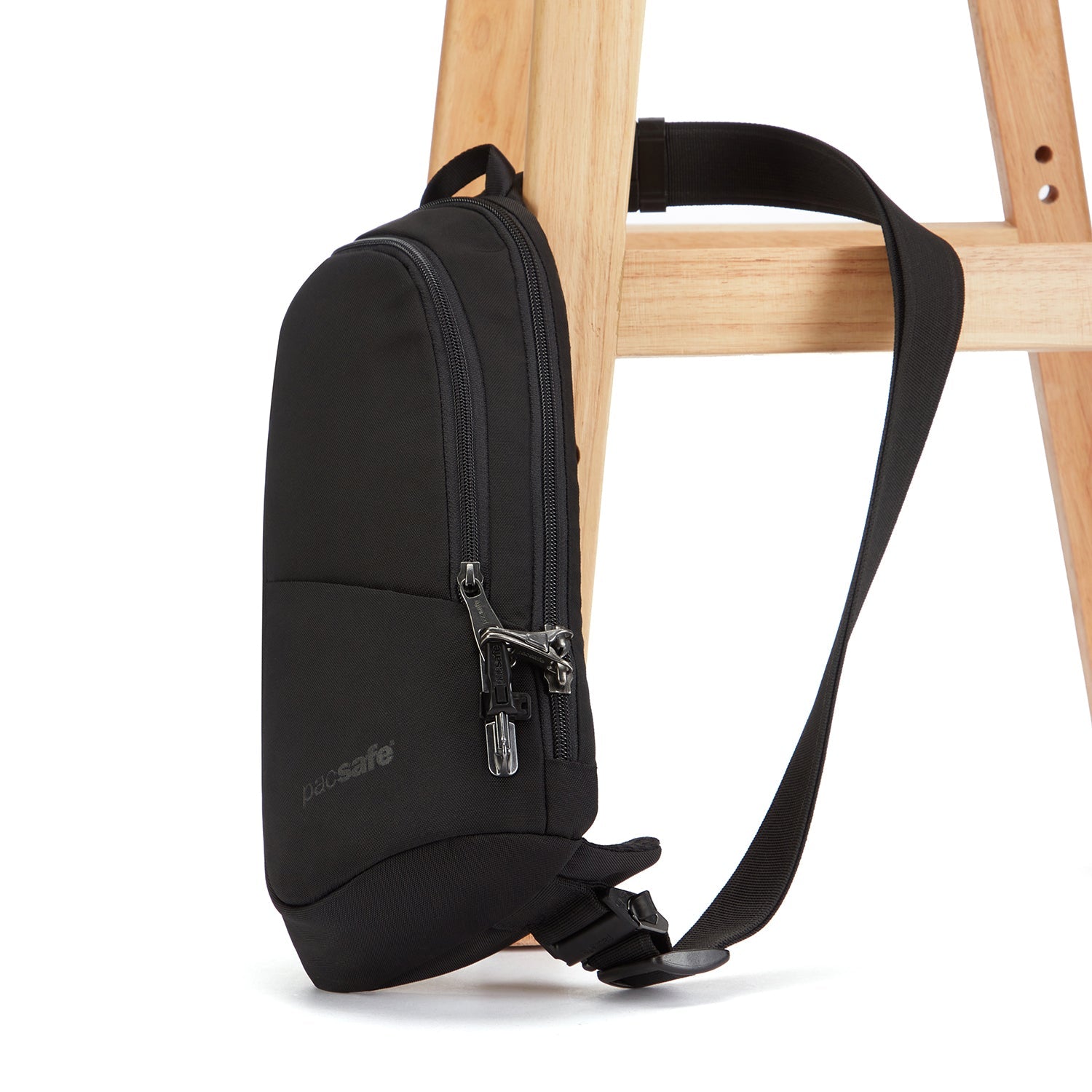 Product image of Pacsafe® V anti-theft action sling pack
